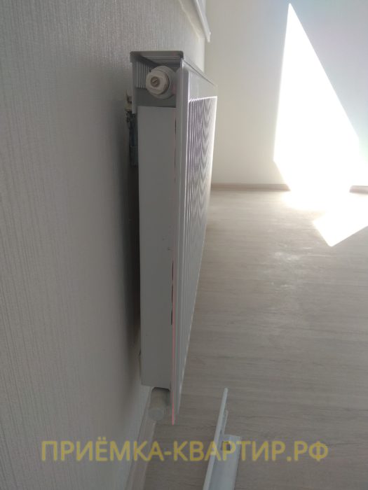 Приёмка квартиры в ЖК Светлановский: отклонение по вертикали радиатора 10 мм
