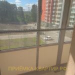 Приёмка квартиры в ЖК Новая Охта: царапины на стеклопакете
