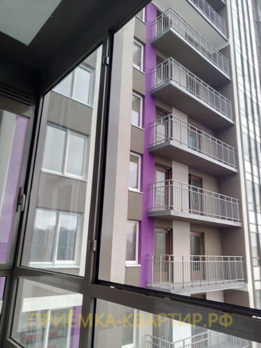Приёмка квартиры в ЖК Лондон: Отсутствует створка на балконе 