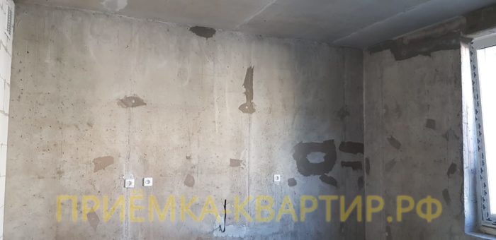 Приёмка квартиры в ЖК Царская Столица: В розетке на кухне отсутствует заземление и клемник на силовом кабеле печи