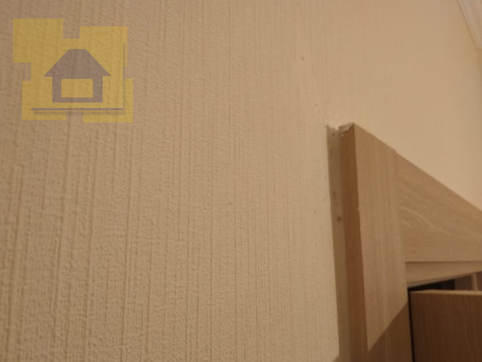 Приёмка квартиры в ЖК Краски Лета: Наличник не прилегает к стенам