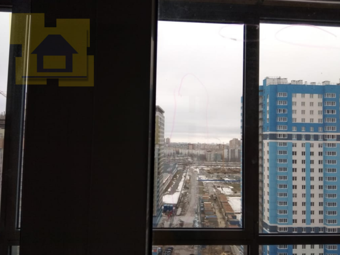 Приёмка квартиры в ЖК Прагма Сити: Царапины по стеклопакету