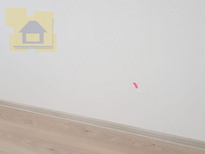 Приёмка квартиры в ЖК Граффити: Под штукатуркой простукивается пустота