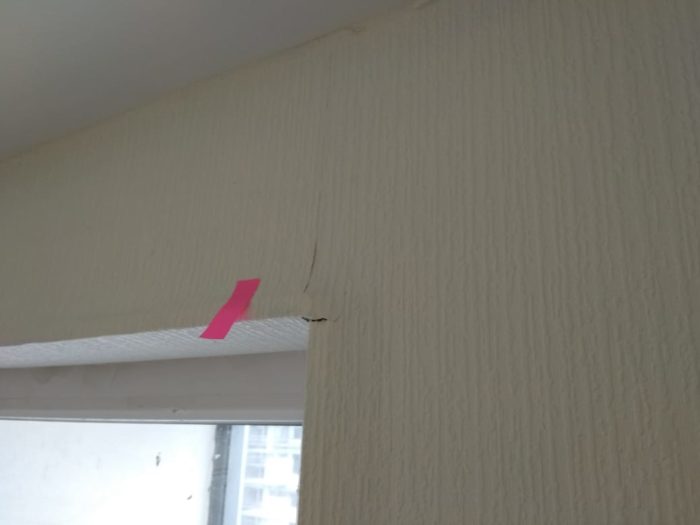 Приёмка квартиры в ЖК Я-Романтик: Откосы не в плоскости стены, выступают на 1.5- 2 см