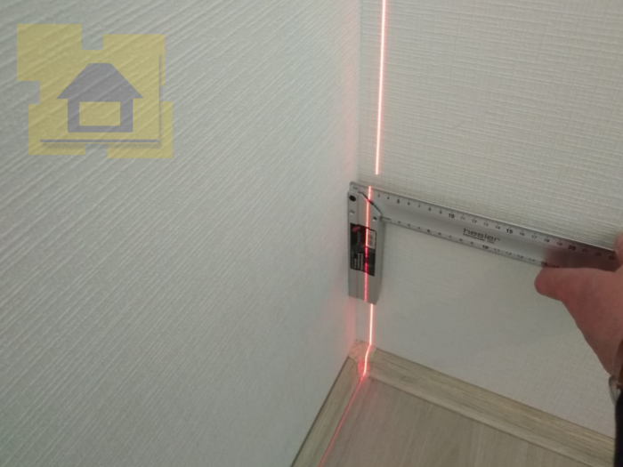 Приёмка квартиры в ЖК Калейдоскоп: Отклонение стены от вертикали 18 мм