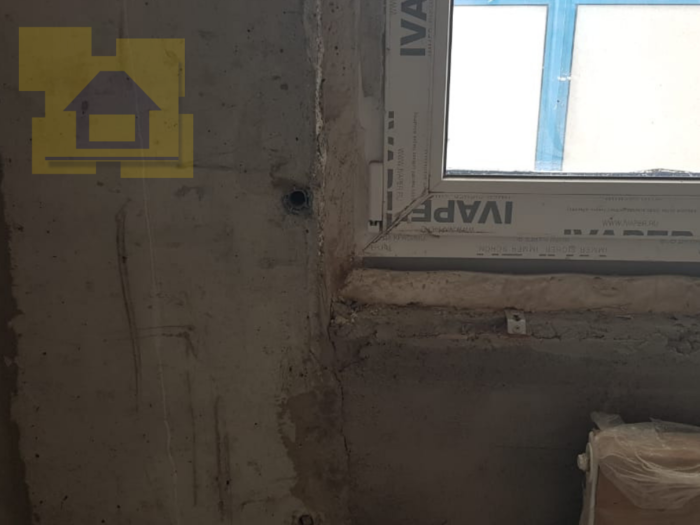 Приёмка квартиры в ЖК Правый Берег 3: Отверстие от гильзы опалубки не закрыто