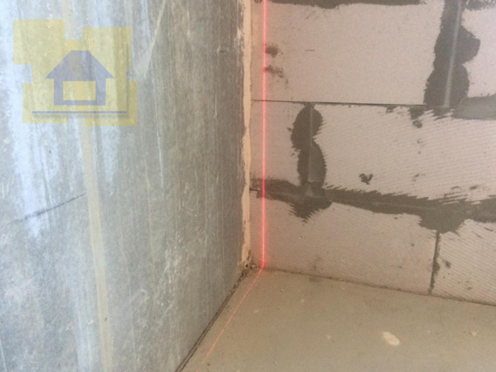 Приёмка квартиры в ЖК Две Столицы: Отклонение стены по вертикали 40 мм