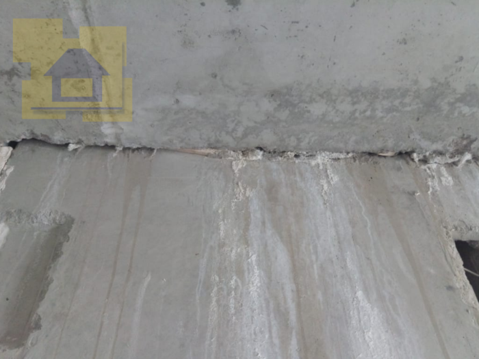 Приёмка квартиры в ЖК Правый Берег 3: Не оштукатурено примыкание стены и потолка