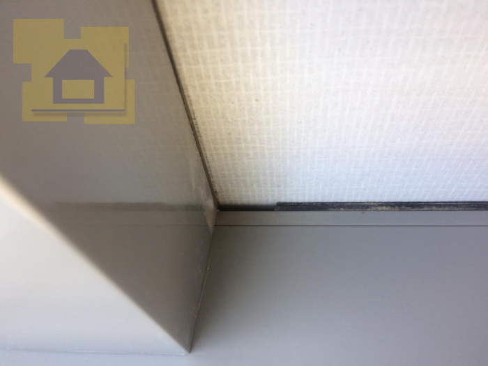 Приёмка квартиры в ЖК Энфилд: Коротко подрезан уплотнитель панели