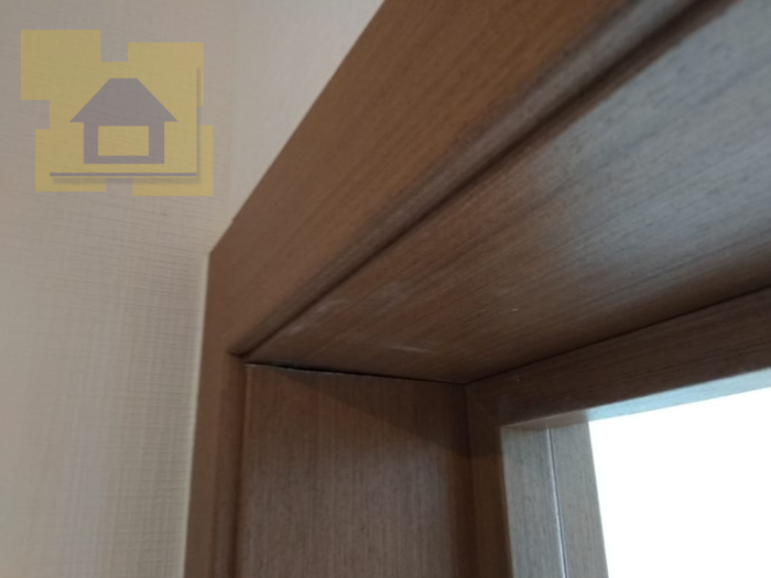 Приёмка квартиры в ЖК Калейдоскоп: Дверной добор не закреплен, щель