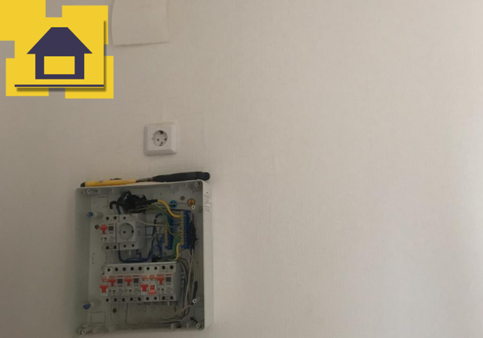 Приёмка квартиры в ЖК : Вводной кабель перемотан изолентой 